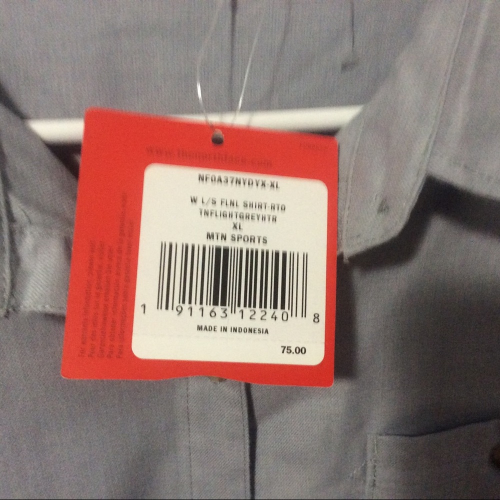 Women’s The North Face FLNL Shirt- RTO - Picture 4 of 7